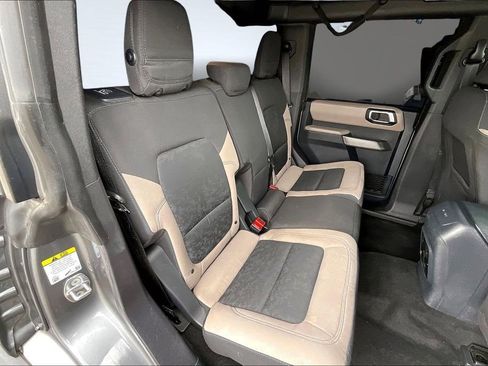 Used 2023 Ford Bronco Wildtrak image 26