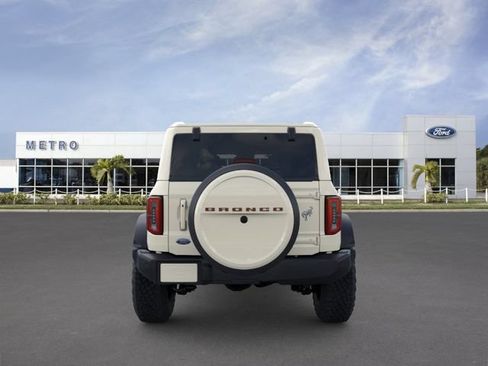 New 2026 Ford Bronco Outer Banks w/ Sasquatch Package AWD/4WD image 5