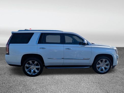 Used 2018 Cadillac Escalade Luxury image 27