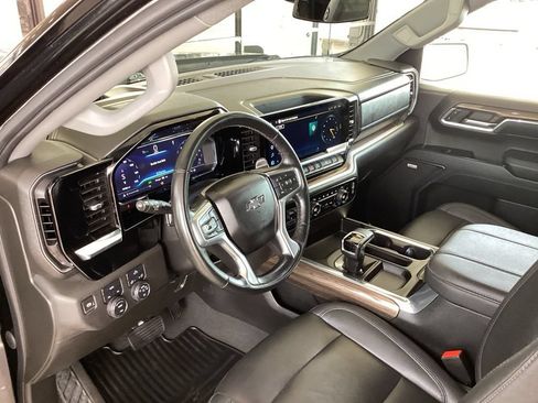 Used 2023 Chevrolet Silverado 1500 RST w/ Convenience Package II AWD/4WD image 33