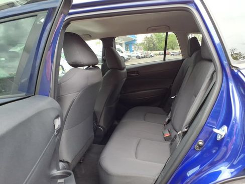 Used 2024 Toyota Corolla Cross LE AWD/4WD image 13