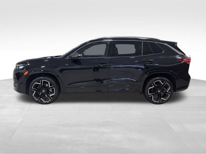 Used 2025 Volkswagen Tiguan SEL R-Line