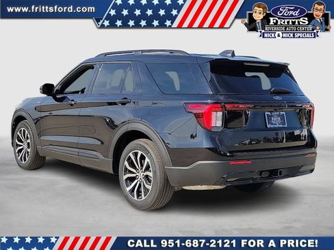 New 2026 Ford Explorer ST-Line image 2