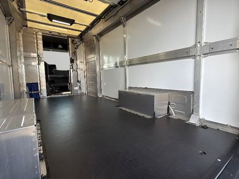 Used 2024 Chevrolet Brightdrop 600 w/ Battery Pack, Max Range image 30