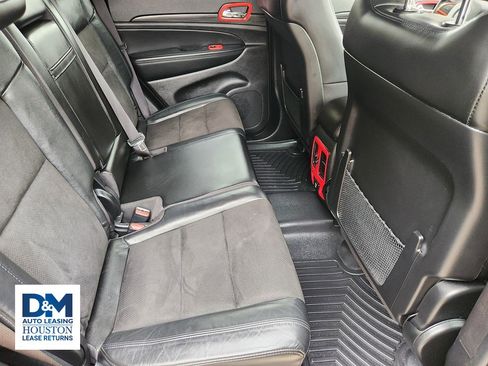 Used 2021 Jeep Grand Cherokee Laredo X image 40