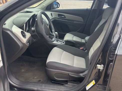 Used 2012 Chevrolet Cruze LS w/ Connectivity Package image 5