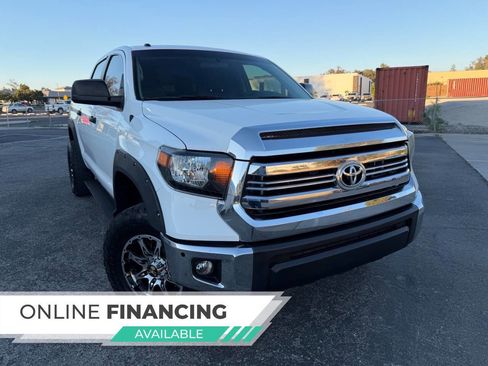 Used 2017 Toyota Tundra SR5 image 2