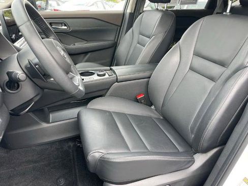 Certified 2023 Nissan Rogue SL w/ SL Premium Package image 7