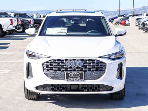 New 2025 Audi Q5 Premium image 2