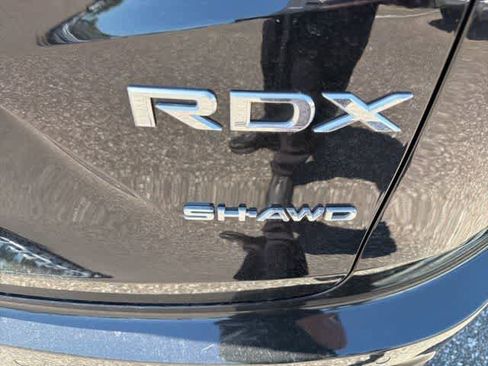 Used 2023 Acura RDX AWD w/ Advance Package image 11
