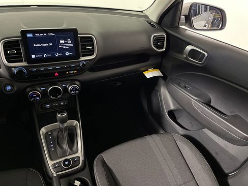New 2026 Hyundai Venue SEL image 17