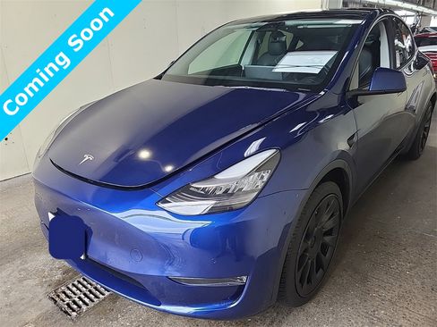 Used 2021 Tesla Model Y Long Range image 3