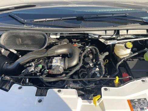 New 2025 Ford Transit 150 Low Roof image 28