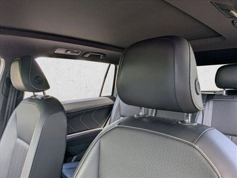Used 2023 Volkswagen Tiguan SE R-Line FWD image 16
