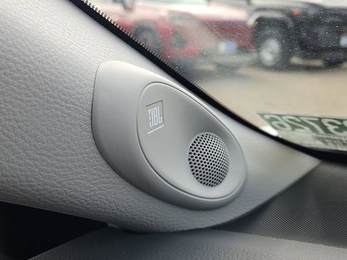 New 2026 Toyota Camry Hybrid image 11