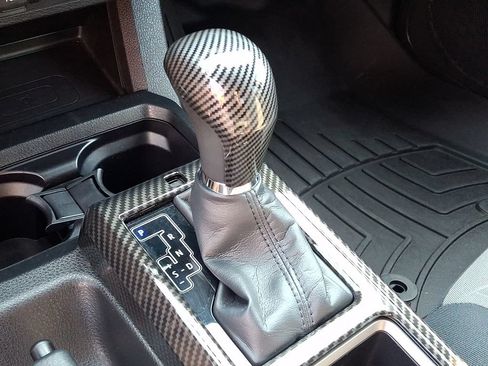 Used 2022 Toyota Tacoma TRD Sport AWD/4WD image 15