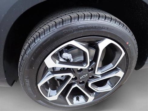 New 2026 Chevrolet Trax RS w/ Sunroof Package image 7