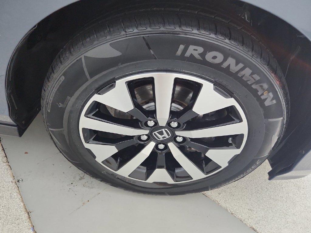 Used 2025 Honda Odyssey EX-L image 28