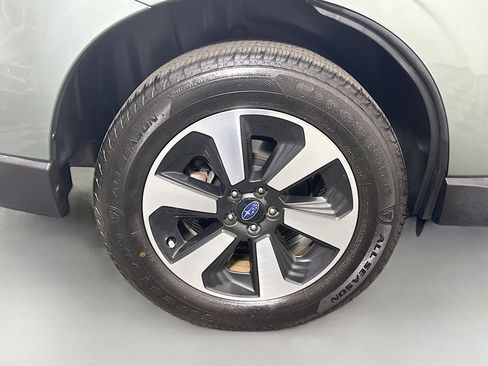 Used 2018 Subaru Forester 2.5i Premium image 32