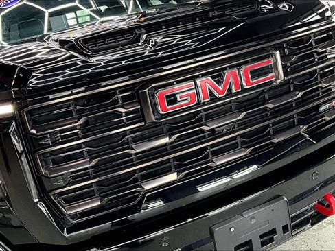 Used 2024 GMC Sierra 2500 AT4X image 36