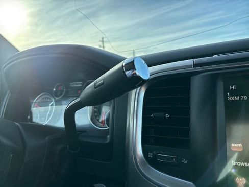 Used 2017 RAM 2500 SLT w/ Comfort Group image 21