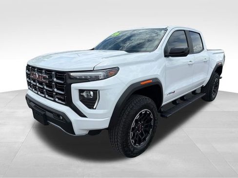 Used 2026 GMC Canyon AT4 AWD/4WD image 3