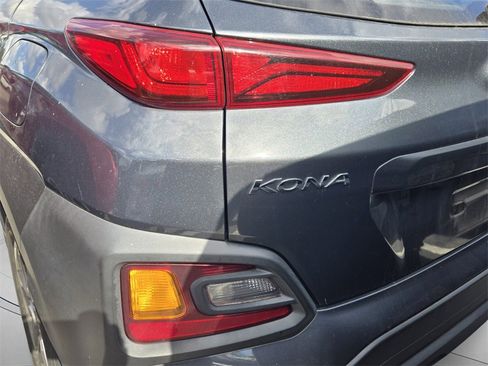 Used 2021 Hyundai Kona SE w/ Cargo Package image 7
