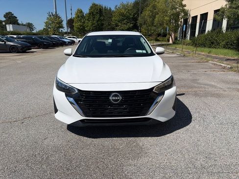 Used 2024 Nissan Sentra SV FWD image 1