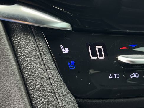 Used 2023 Cadillac XT6 Sport w/ Platinum Package AWD/4WD image 17