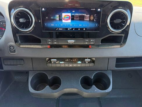 Certified 2024 Mercedes-Benz Sprinter 2500 image 10