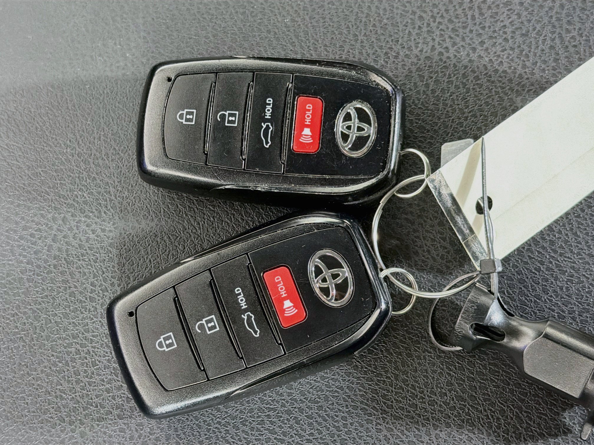 Used 2025 Toyota Camry LE FWD image 25