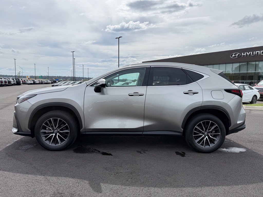 Used 2024 Lexus NX 250 FWD w/ Cold Area Package image 9
