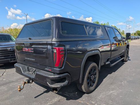Used 2024 GMC Sierra 2500 AT4 w/ Max Trailering Package AWD/4WD image 8