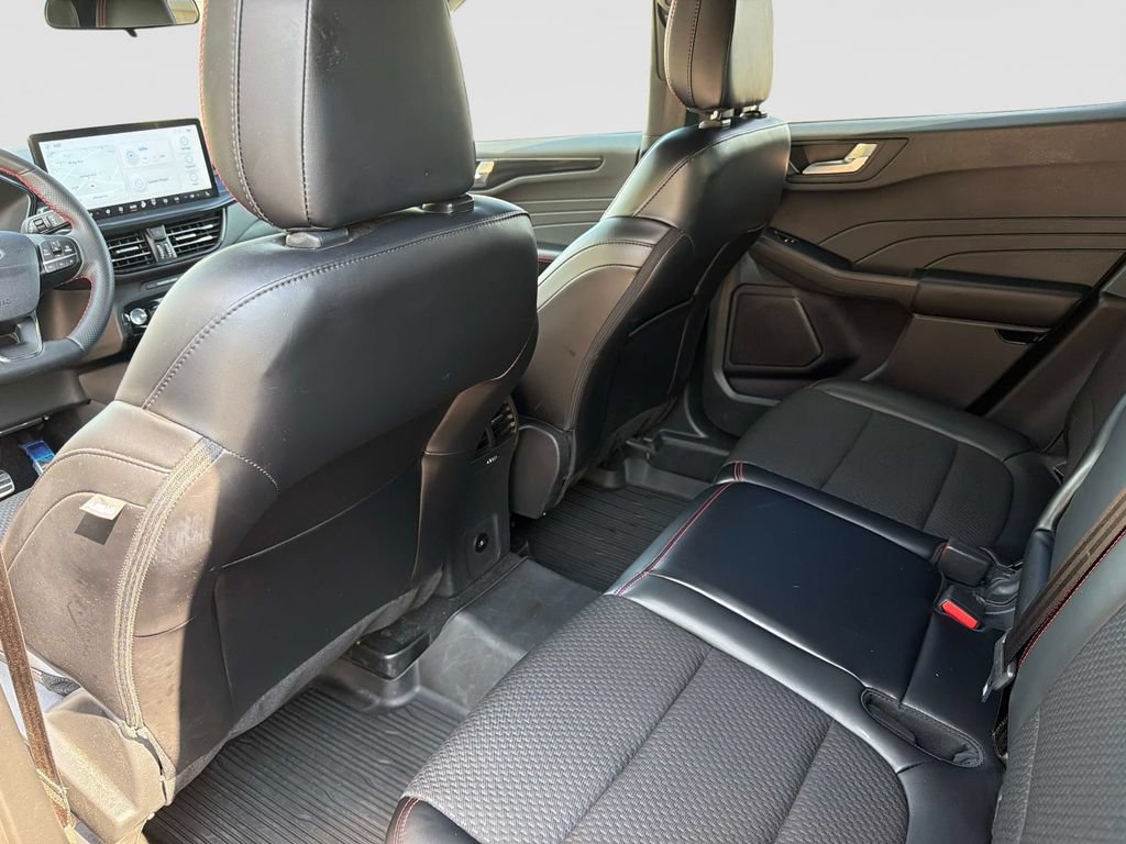 Used 2024 Ford Escape ST-Line w/ Tech Pack #1 AWD/4WD image 13