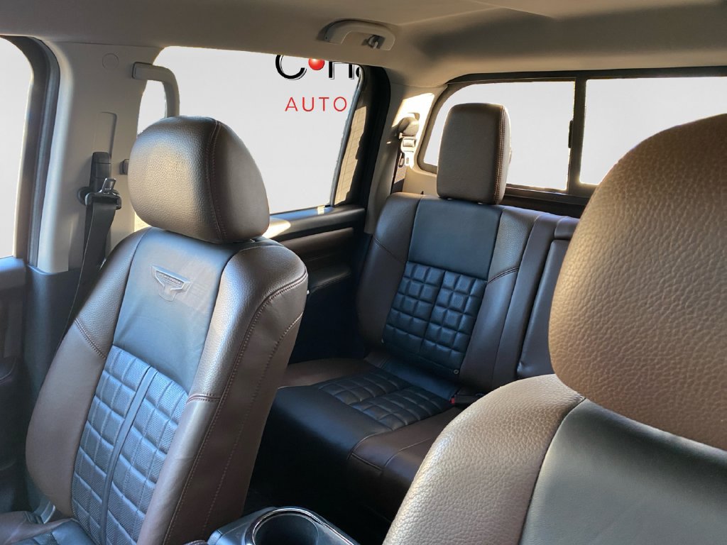 Used 2017 Nissan Titan Platinum Reserve AWD/4WD image 25