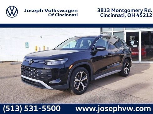 New 2026 Volkswagen Tiguan SE image 1