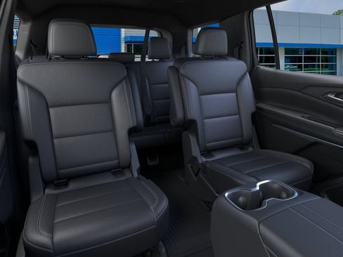 New 2026 Chevrolet Traverse LT w/ Midnight/Sport Edition FWD image 17