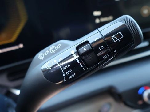 New 2026 Kia Carnival EX FWD image 38