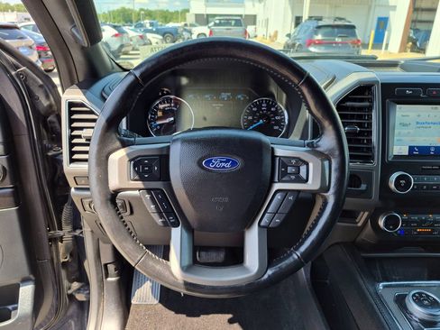 Used 2021 Ford Expedition XLT RWD image 14