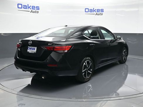 Used 2024 Nissan Sentra SV image 8