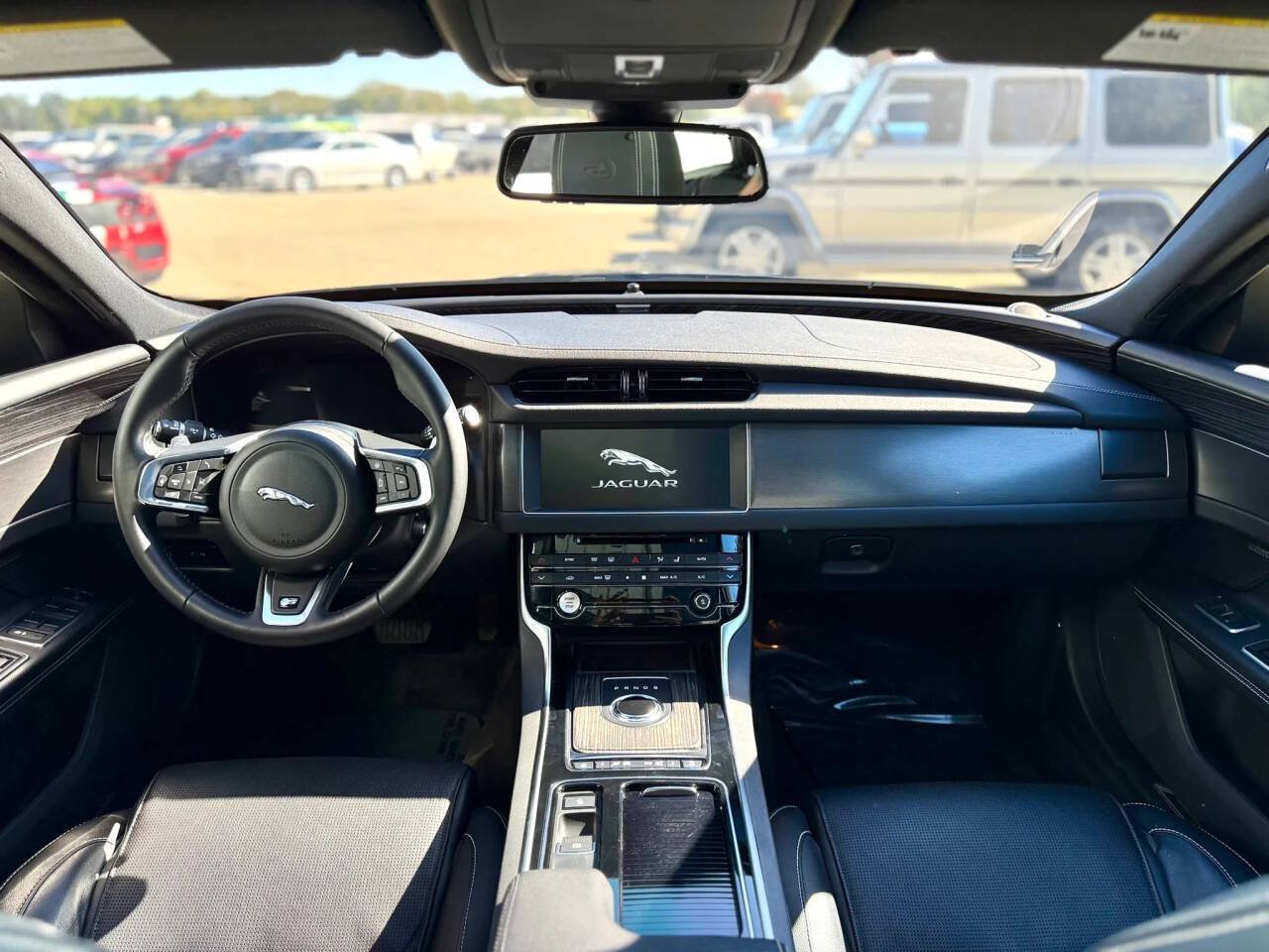 Used 2018 Jaguar XF S AWD/4WD image 17