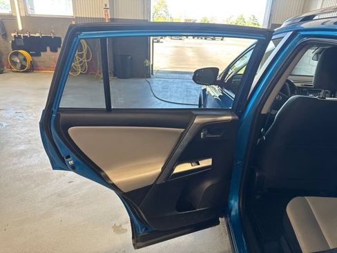 Used 2017 Toyota RAV4 XLE w/ All Weather Liner Package AWD/4WD image 11