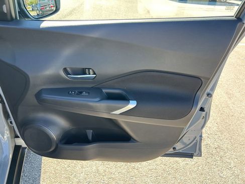 Used 2022 Nissan Kicks SV image 39