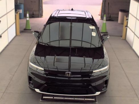 Used 2024 Honda Prologue Elite image 2