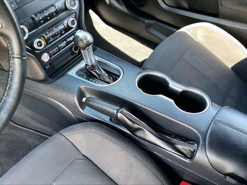 Used 2021 Ford Mustang Coupe RWD image 13