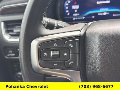 Used 2023 Chevrolet Suburban Z71 w/ Luxury Package AWD/4WD image 11