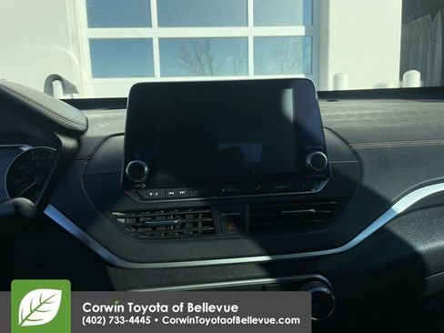 Used 2019 Nissan Altima 2.5 SR image 13