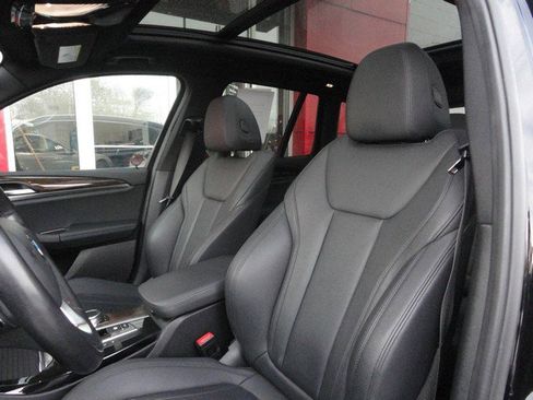 Used 2019 BMW X3 xDrive30i w/ Driving Assistance Package image 11