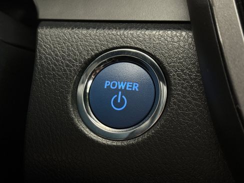 Used 2021 Toyota Camry LE image 21