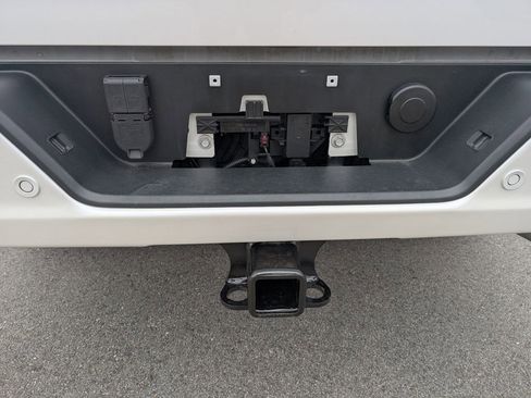 Used 2021 Chevrolet Silverado 2500 High Country w/ Z71 Off-Road Package image 14